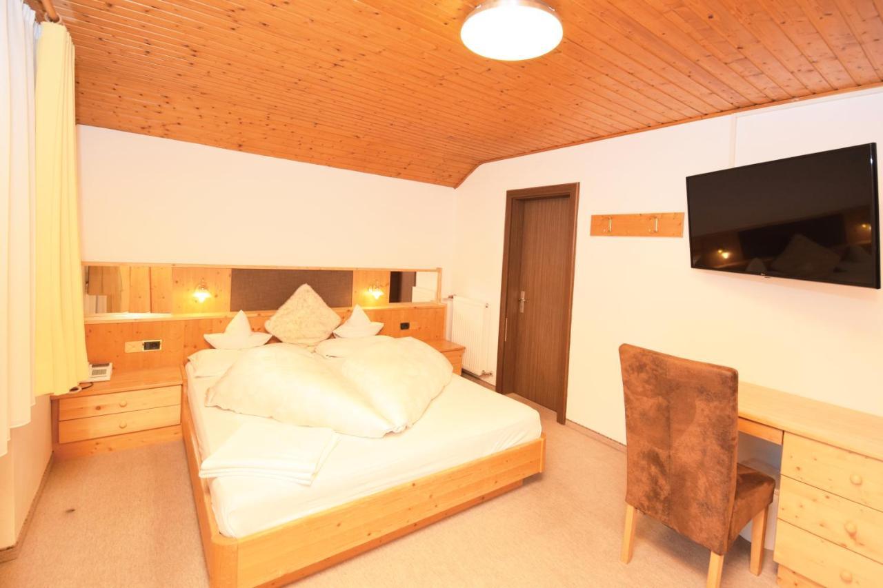 Hotel Chalet Olympia Monguelfo-Tesido / Welsberg-Taisten Bagian luar foto