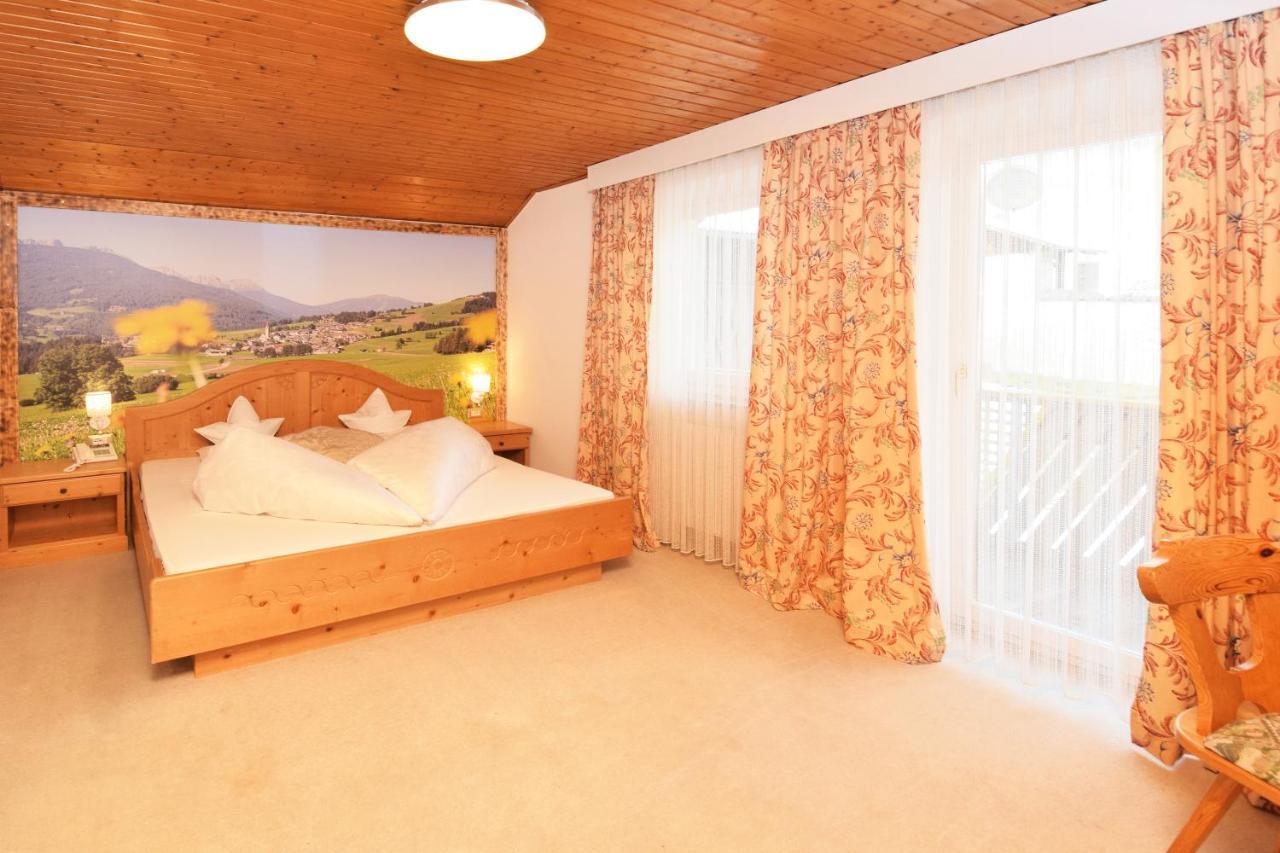 Hotel Chalet Olympia Monguelfo-Tesido / Welsberg-Taisten Bagian luar foto