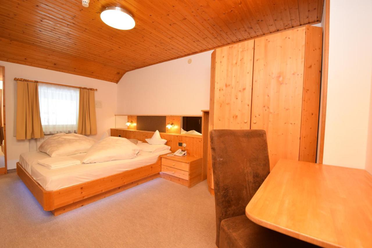 Hotel Chalet Olympia Monguelfo-Tesido / Welsberg-Taisten Bagian luar foto